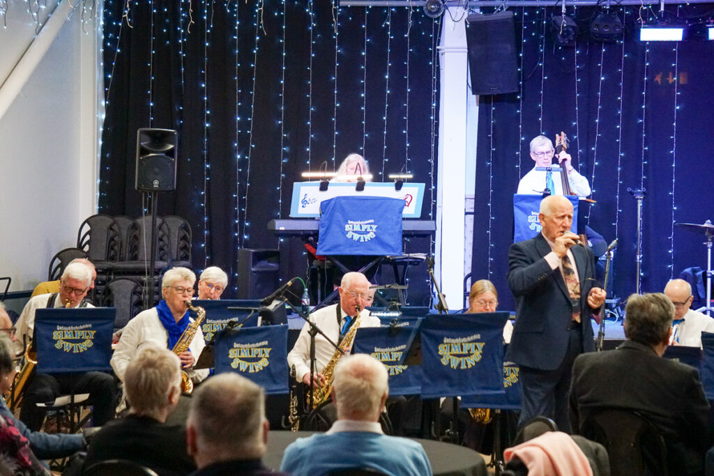 Simply Swing in performance